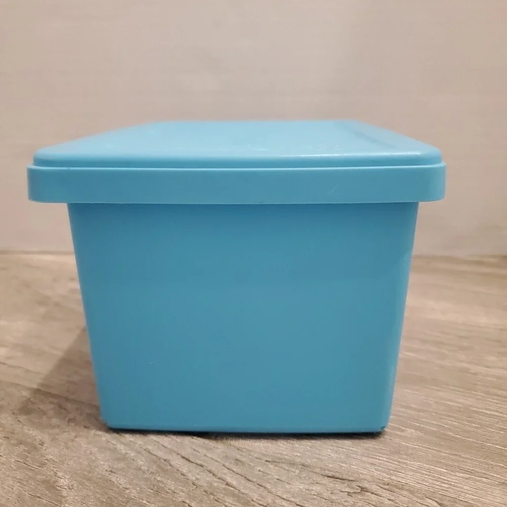 Pampers Vintage Baby Wipes Container Baby Fresh Blue Empty Movie prop